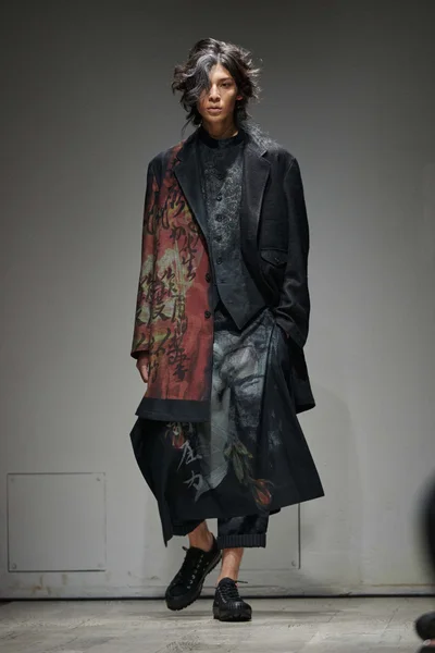Look 34